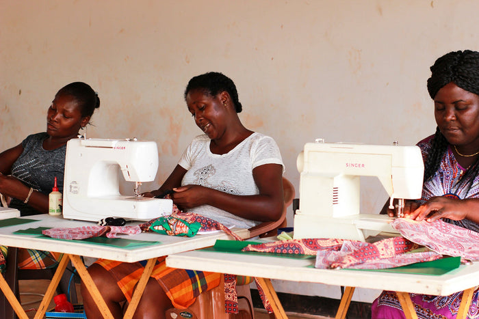 Discover the Top 5 Surinamese Gifts and Souvenirs at Talking Prints in Suriname