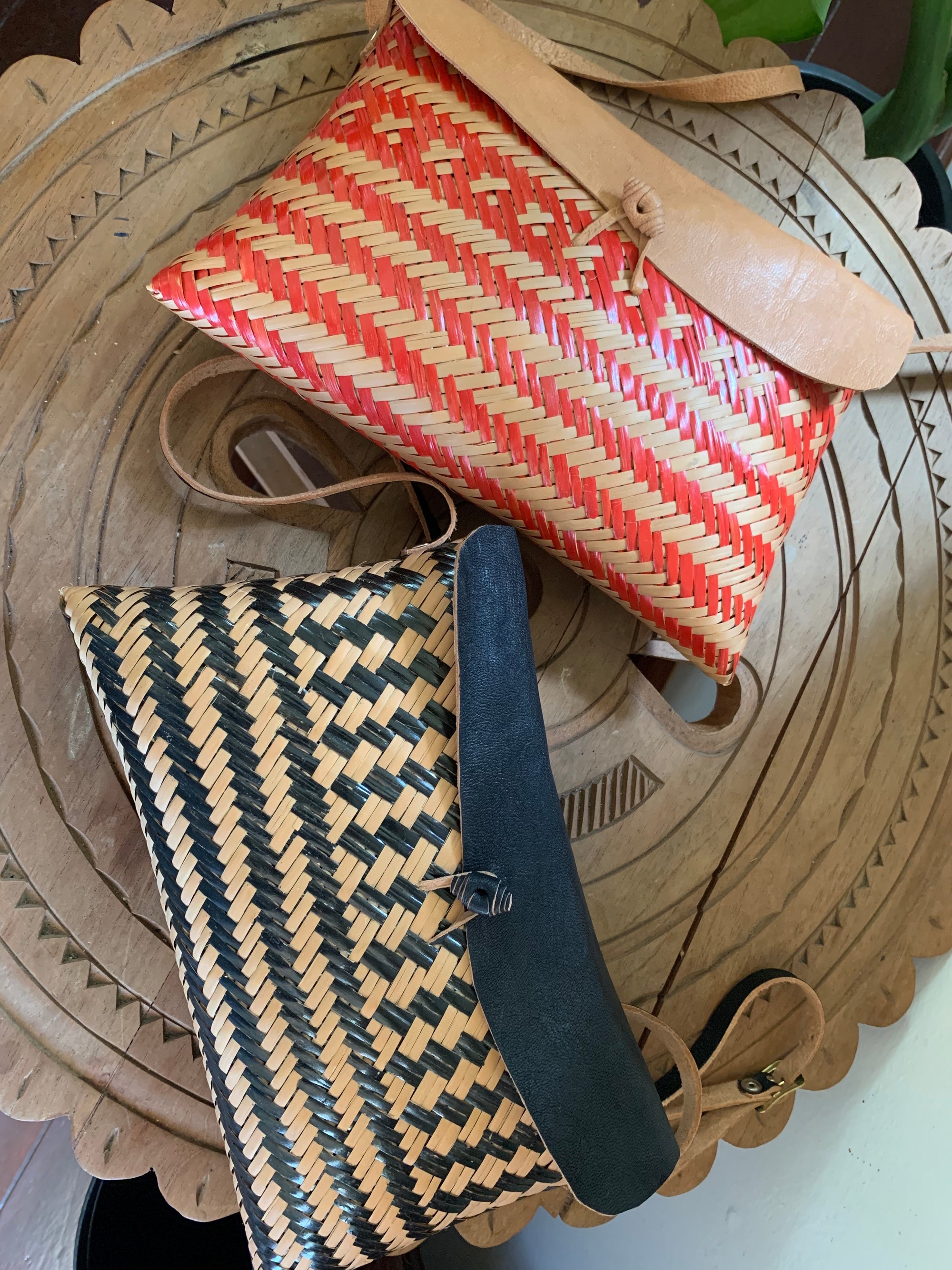 MAKOKI — Handgeweven tas